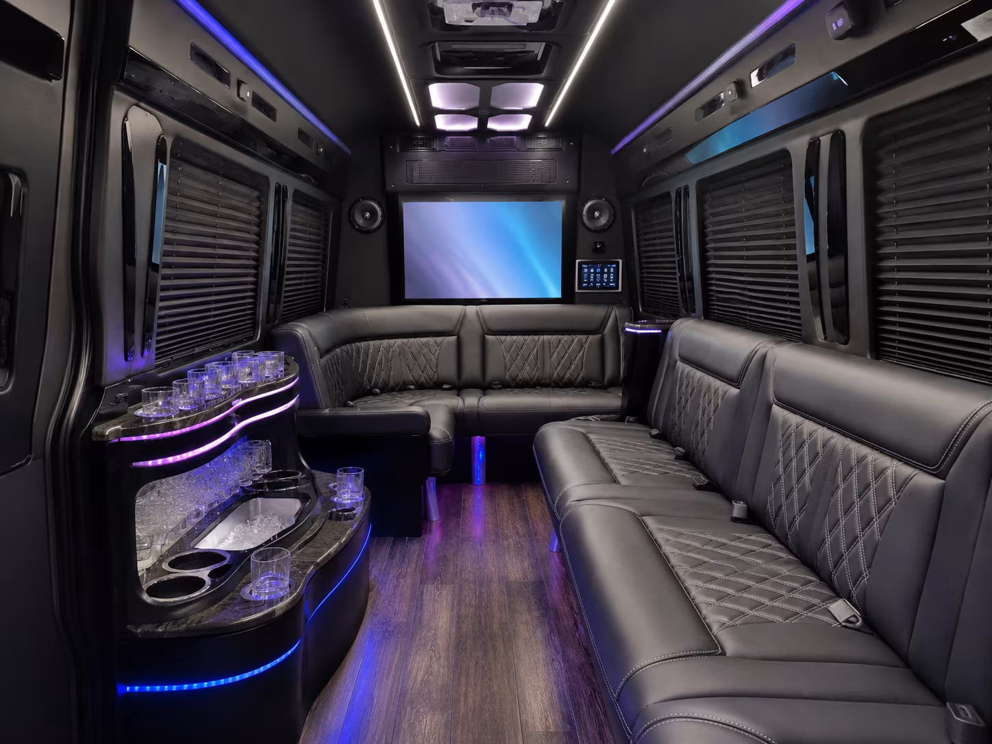 find the perfect transportation for your next airport transfer 2